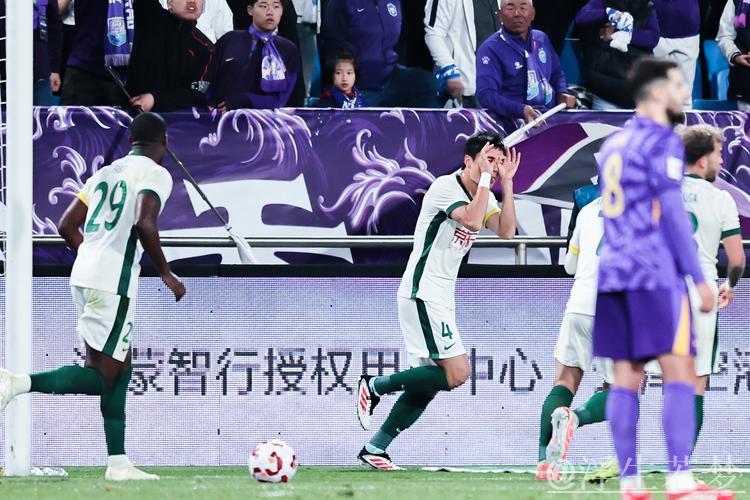 津门虎补时绝平 国安遭基莱斯双响2-2握手言和